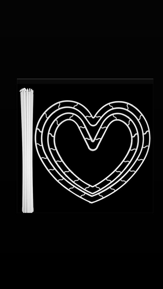 Heart holders for bouquets