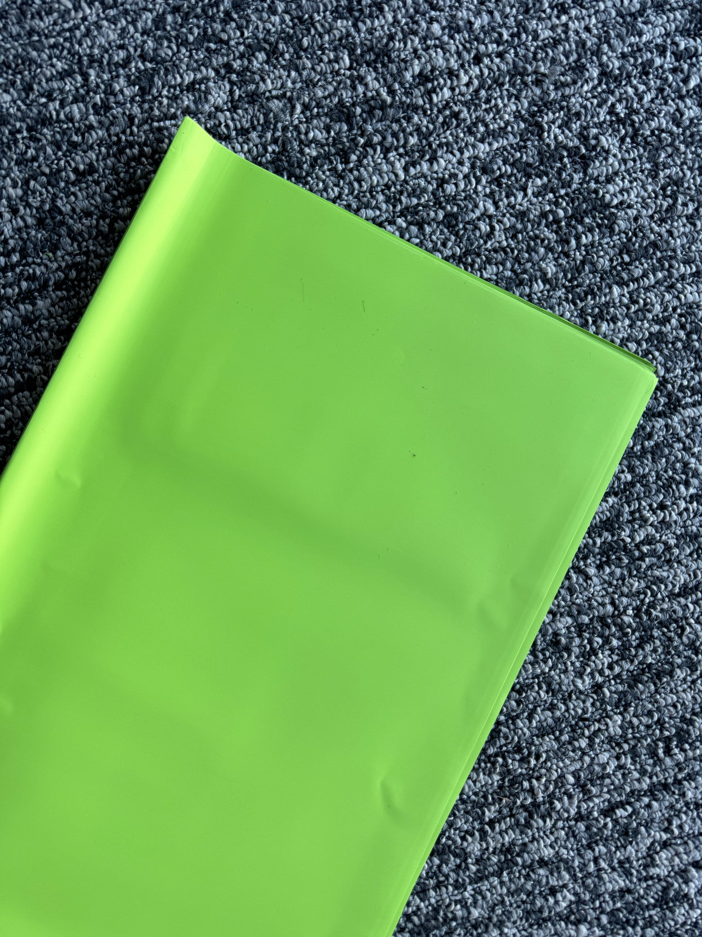 Green Christmas paper